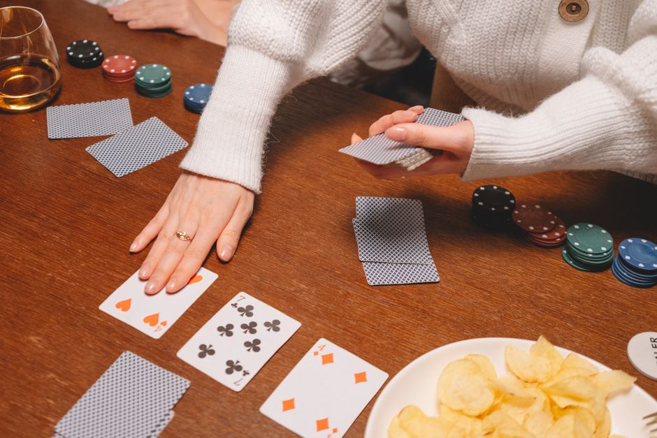 The Real Talk on iGaming: Slots, Poker, and Betting in 2025